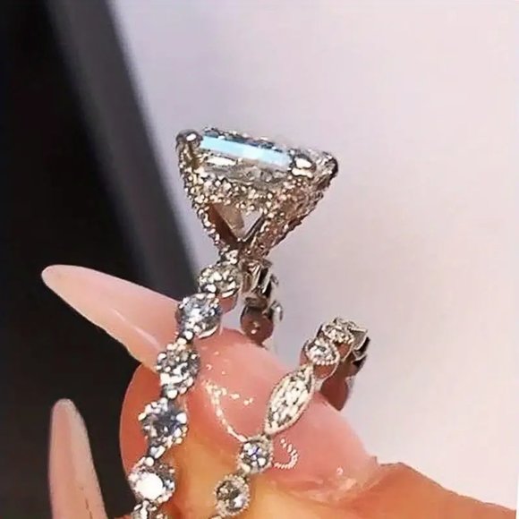 Delicate 2pcs/set Rings Square Cut Shiny Zircon Rings For Women Bridal - Picture 1 of 4